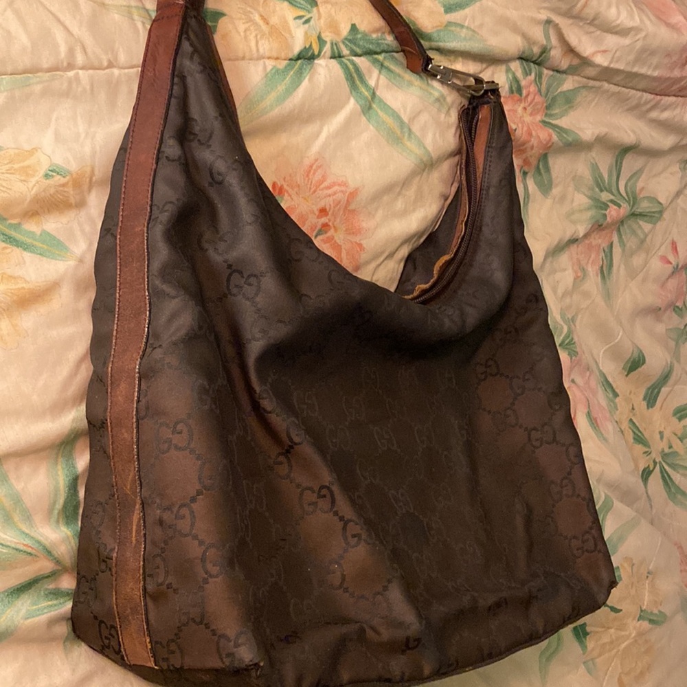 Gucci bag extra large brown gucci monogrammed one black